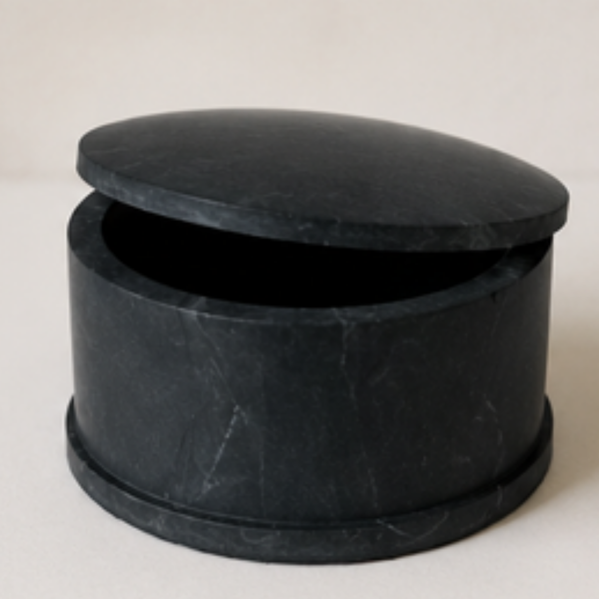 Round Handmade Jewellery Box with Lid