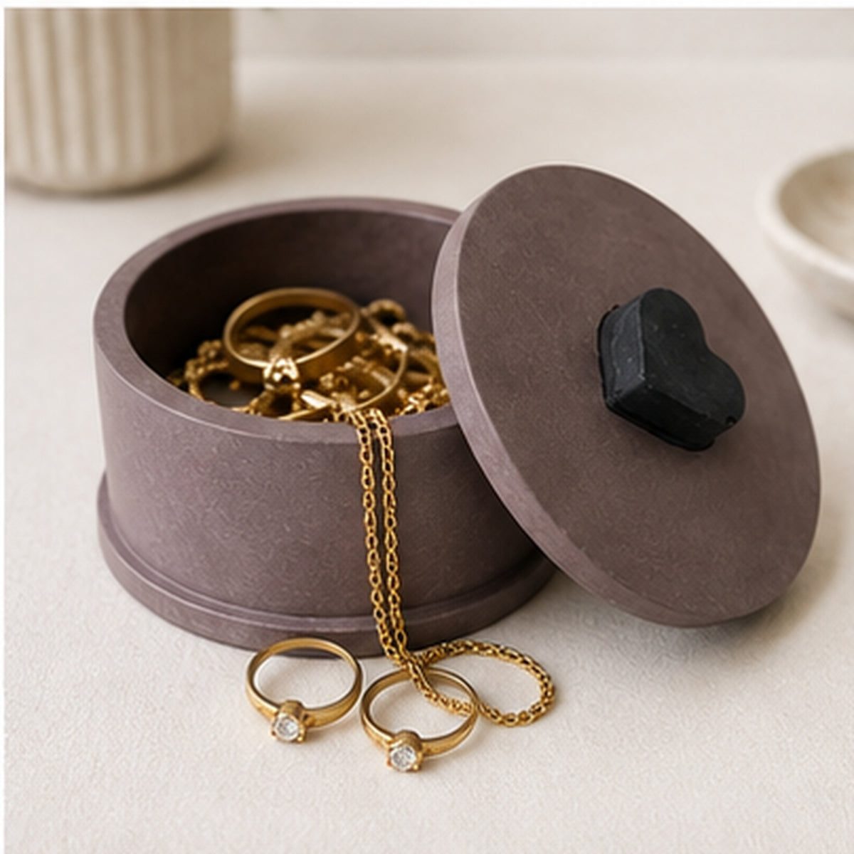 Round Handmade Jewellery Box with Lid