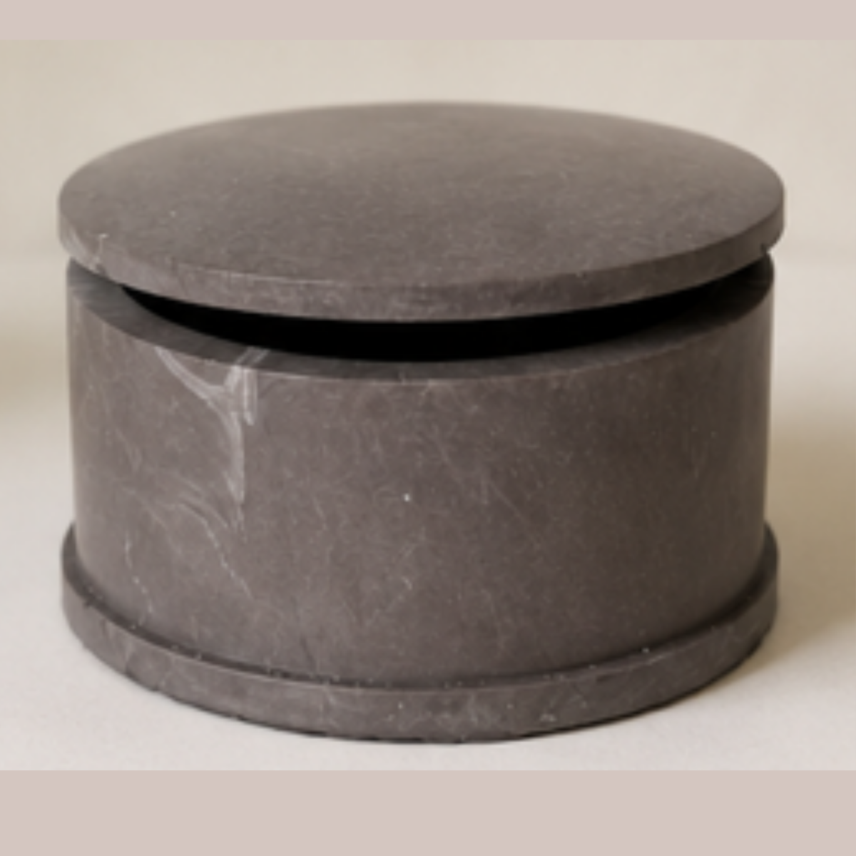 Round Handmade Jewellery Box with Lid