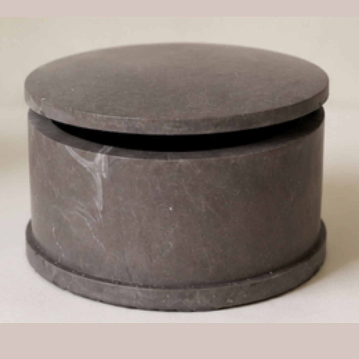 Round Handmade Jewellery Box with Lid